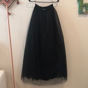 Black Annabelle toile maxi skirt